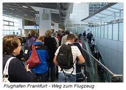 Frankfurter Flughafen - Der Weg zum Flugzeug