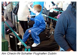 Dublin - Check-IN bei den Abfertigungsschaltern